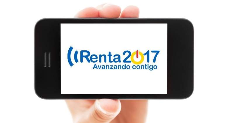 renta2017-movil-mano