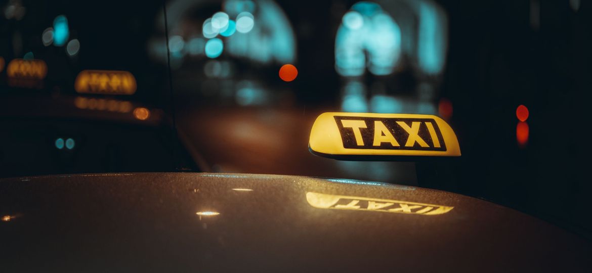 taxi-sign-night